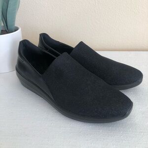 ECCO Black Leather/Stretch Slip-On Casual Loafers Women’s EU39 US8